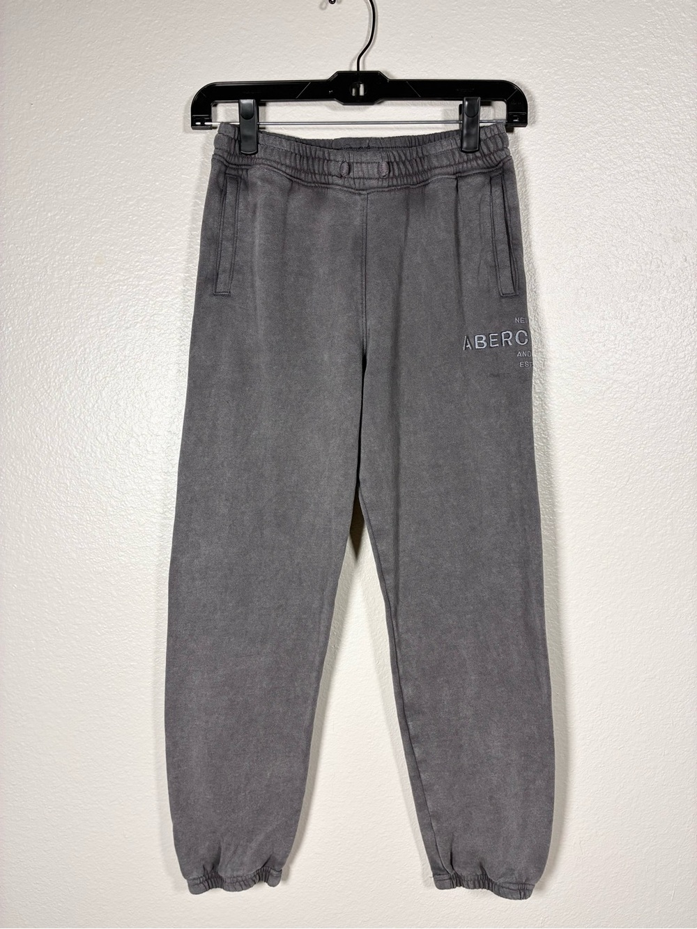 Abercrombie Kids Boys Gray Jogger Sweatpants SZ 11/12 Y2K Streetwear Logo Casual